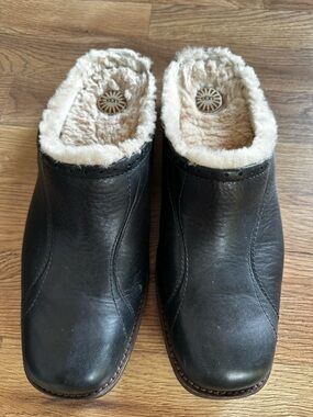 UGG Cream Sheepskin Lined Mule